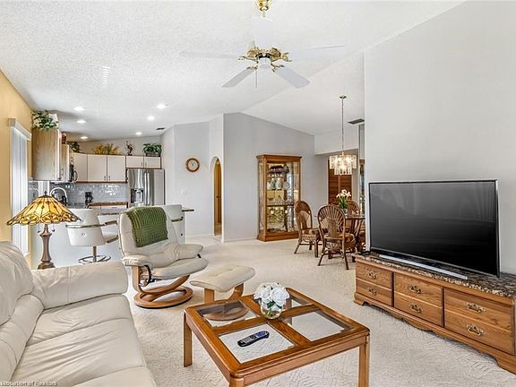 2nd image of 6750 Us Highway 27 N APT K26