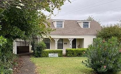 1st image of 2116 Rosebud Dr