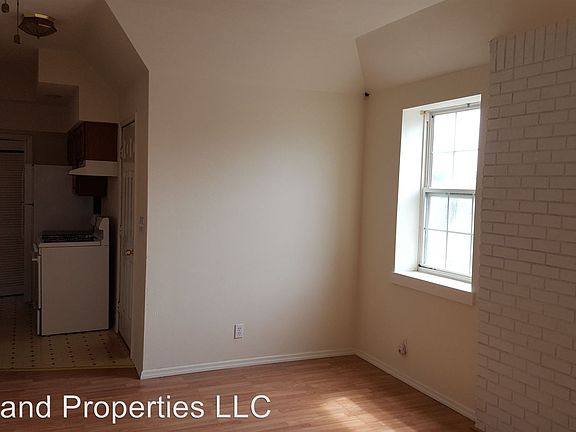 4th image of 4241 Meramec St #A