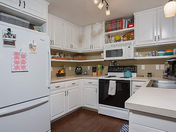 4th image of 2633 Thames Valley Close Ct