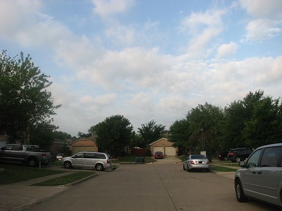 5th image of 121 Pheasant Ln