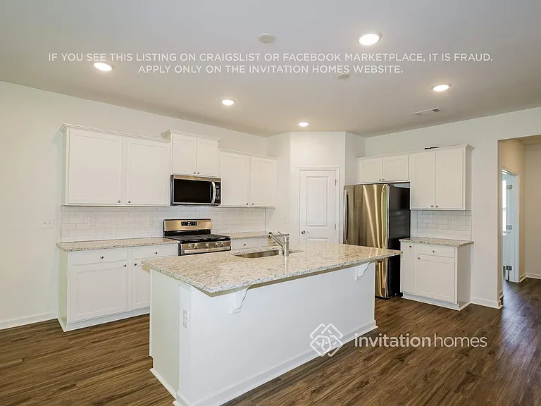 337 Brook Ave — Photo 6