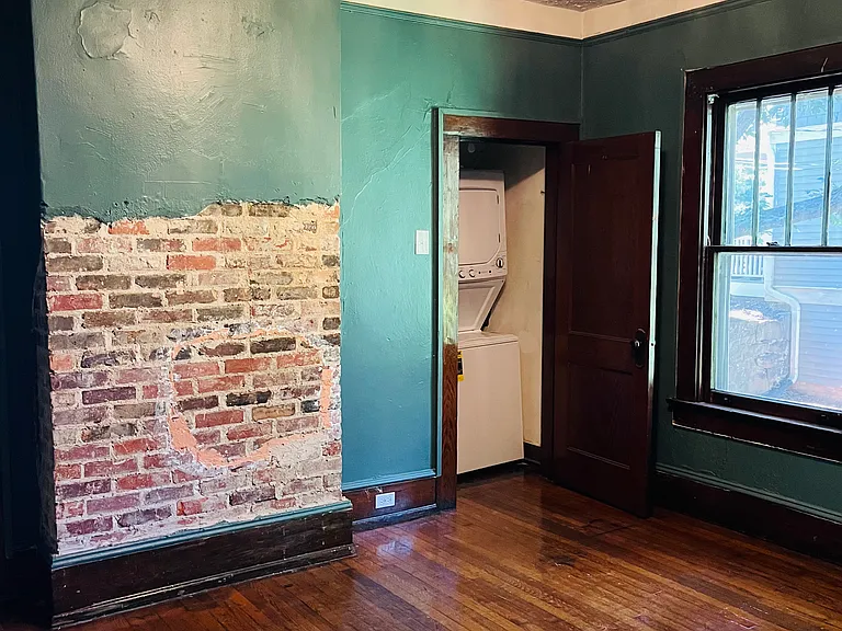 121 Flint St #3 — Photo 9