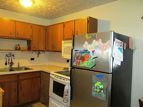 4th image of 2137 Steadman St