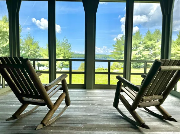 99 Trundy Lane Lane, Surry, ME 04684