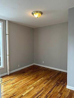 5th image of 411 E 114th St APT 16