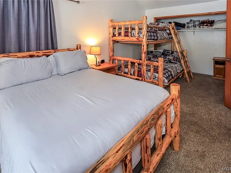 42638 Moonridge Rd — Photo 26