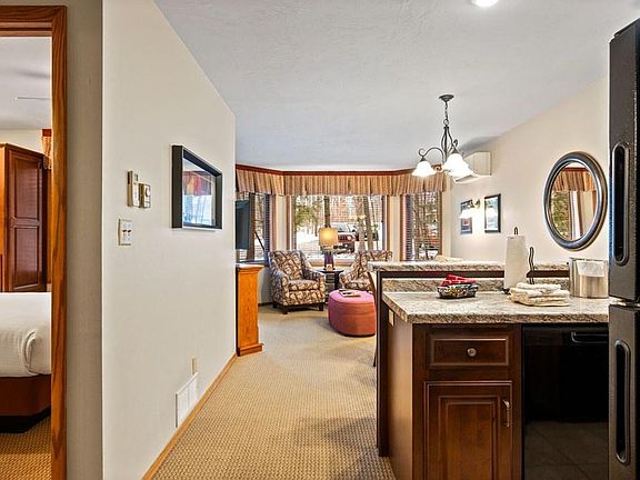 3rd image of 4920 N Landmark Cir