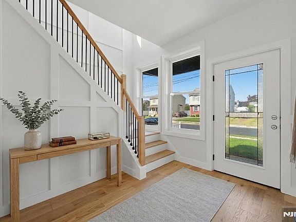 2nd image of 588 Maple Ave