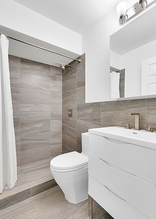2nd image of 309-321 E 49th St APT 4B