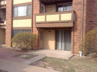 9 Fairways Cir APT A, Saint Charles, MO 63303
