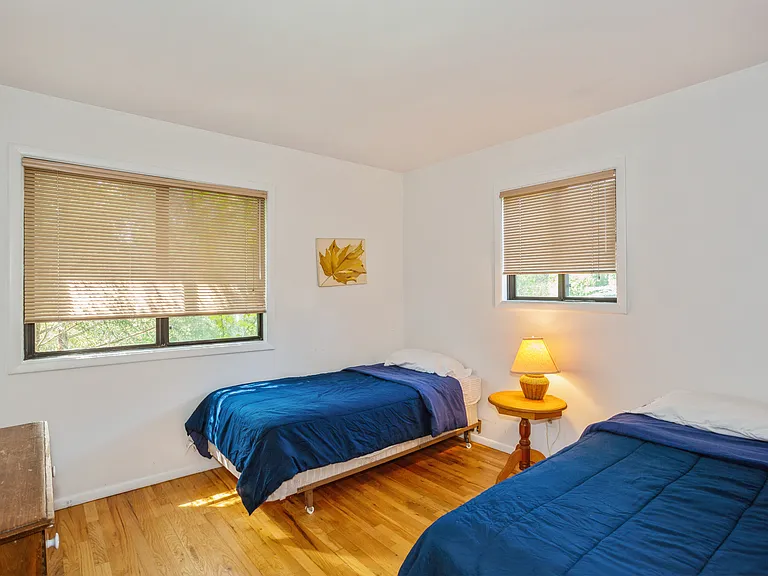 84 Narod Blvd — Photo 13