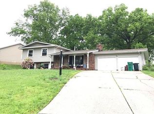 38 Big Oak Dr, Saint Peters, MO