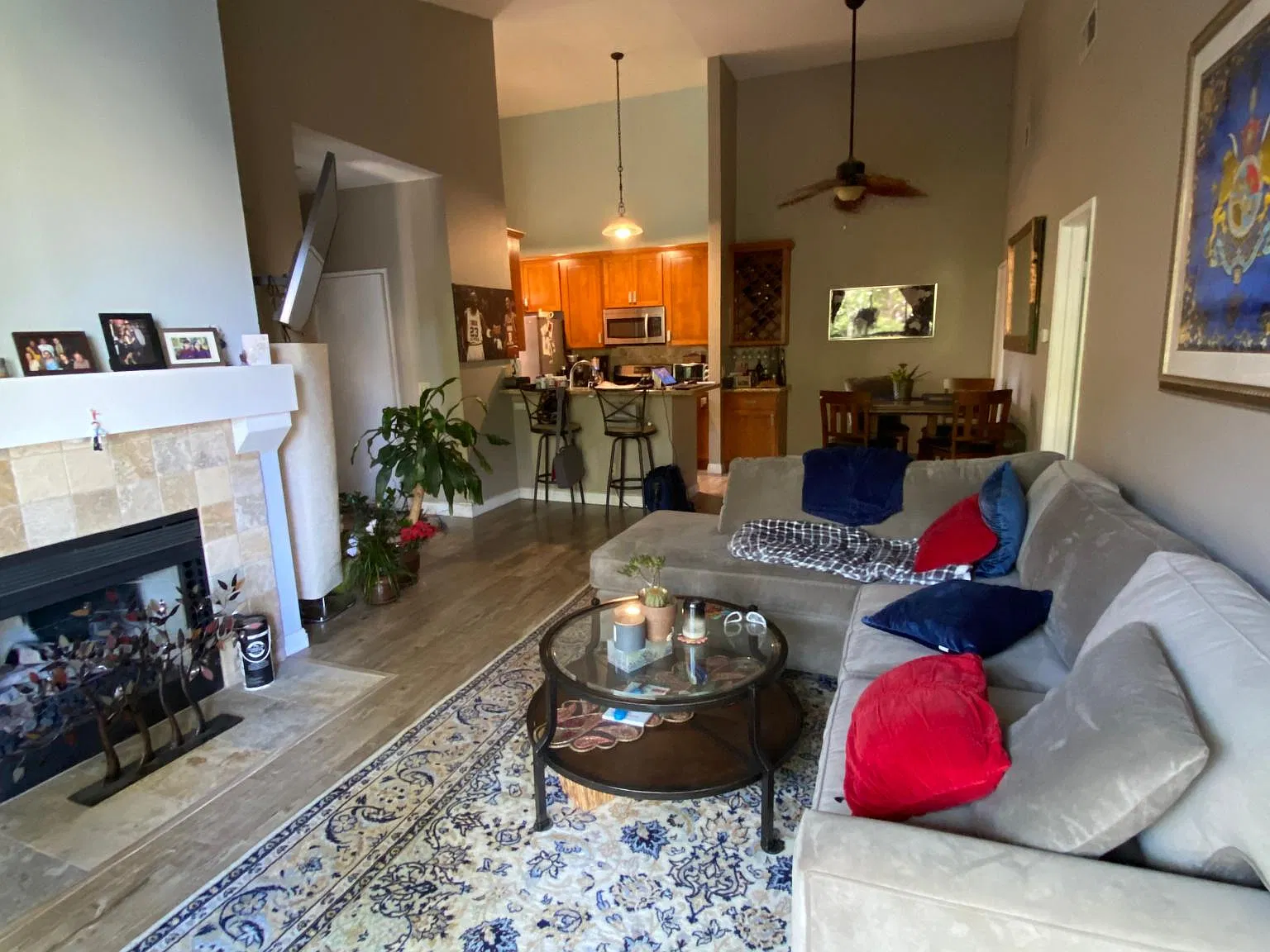 1 bed, 767 sqft, $2,300 — Photo 3