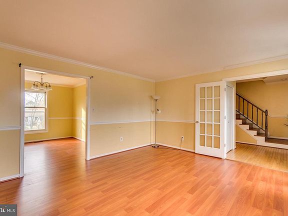 3rd image of 1305 Winterborne Ct