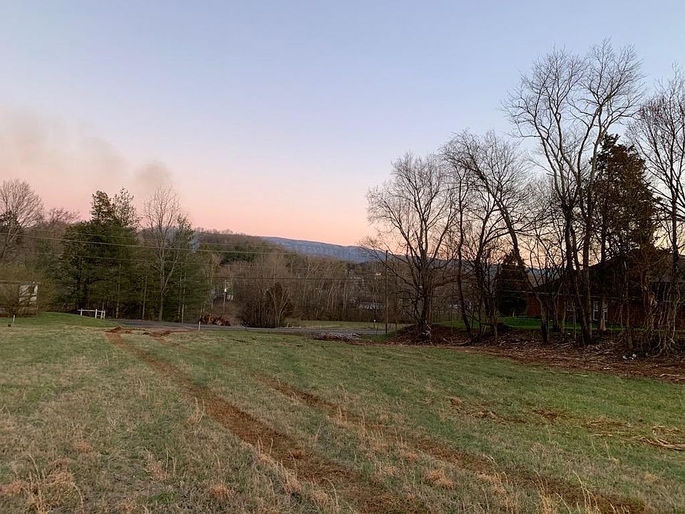 2nd image of Rogers Rd N