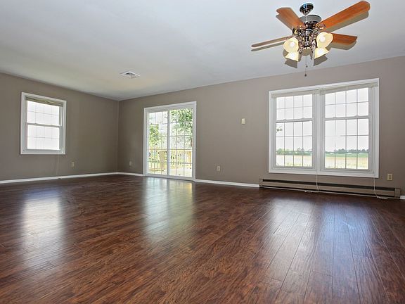 2nd image of 205 Hillside Dr