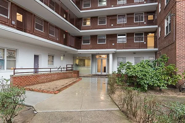 Sold by MJR Real Estate | media 12