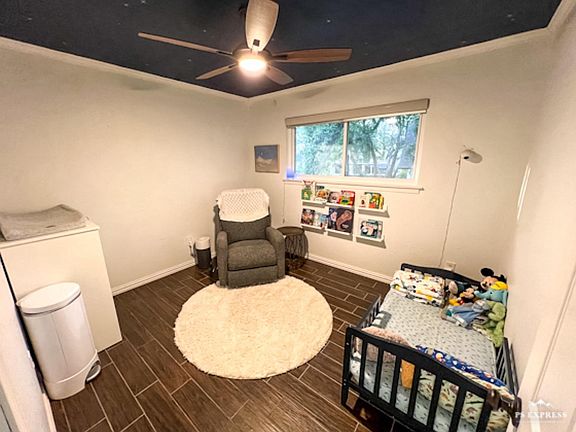 4th image of 310 Tallwood Dr