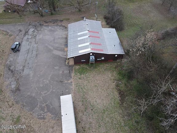 4th image of 820 Pentecostal Campground Rd