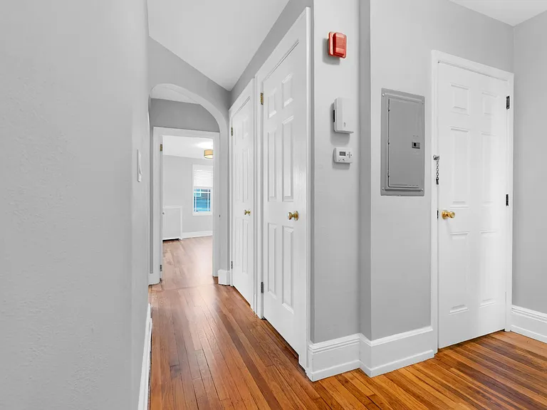 8 Kent Place Blvd #2 — Photo 18