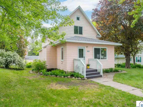 303 Broadway St, Hanska, MN 56041