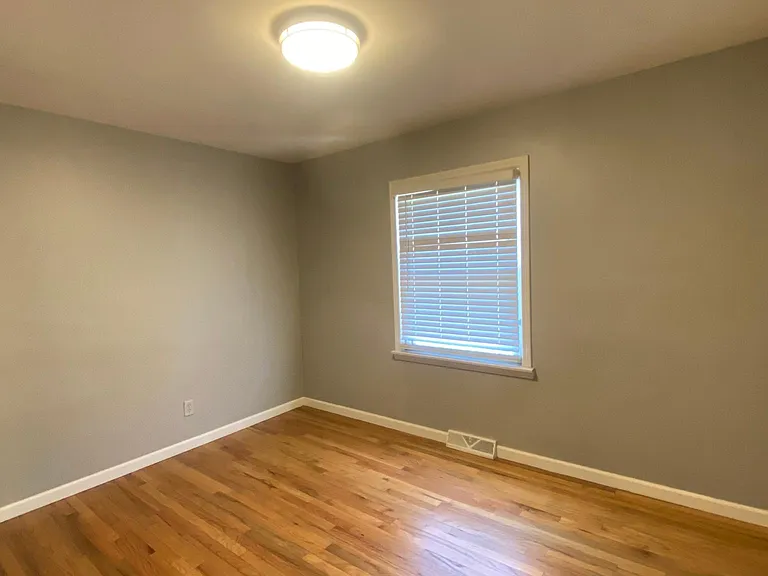 26394 Lorenz St — Photo 6