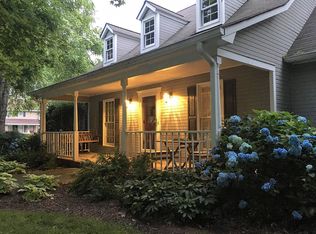 1037 Jonathan Ln, Tucker, GA 30084