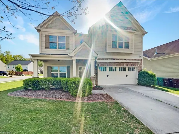 4640 Meadowside Ter, High Point, NC 27265