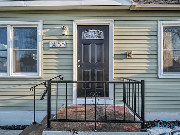 5th image of 3055 Glencairn Ave