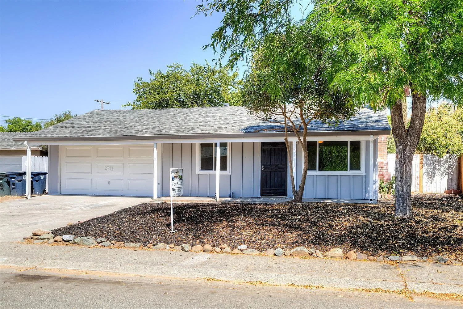 2511 Angie Way photo 1