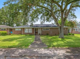 128 Greenwood Dr, Jennings, LA 70546