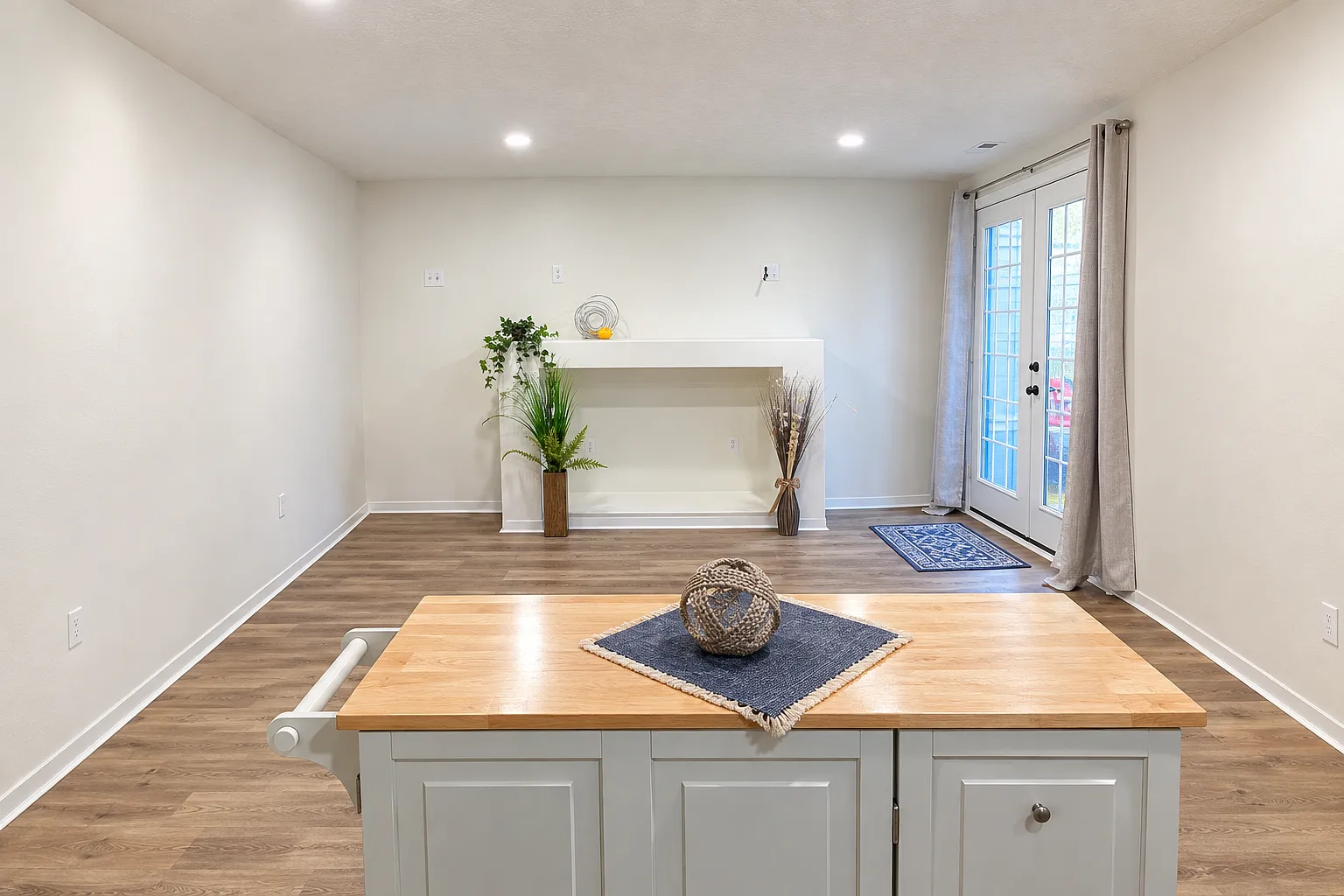 2 bed, 1100 sqft, $1,500 — Photo 4