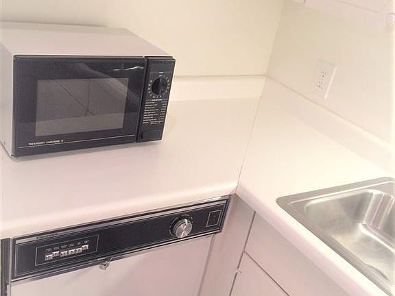 3rd image of 2601 Bellefontaine St APT C212