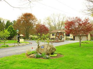 161 Pippin Orchard Rd, Cranston, RI 02921