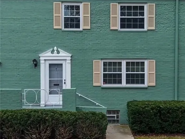 7 Chapel Dr, Pittsburgh, PA 15237
