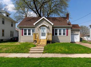 1315 Leavitt St, Waterloo, IA 50702