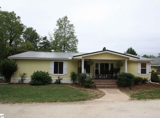 737 Mountain View Rd, Landrum, SC 29356