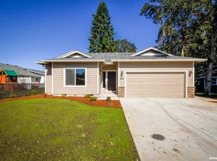 950 SW Bryson St, Dallas, OR 97338