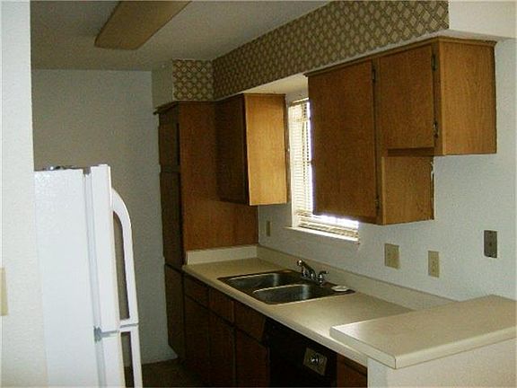 4th image of 13480 S Thorntree Dr APT 410