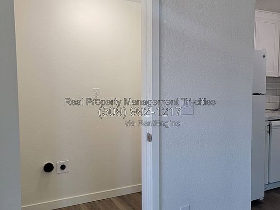4th image of 412 Whitefish Ln