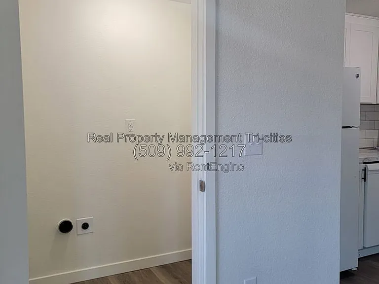 412 Whitefish Ln — Photo 4