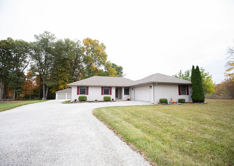 1st image of 5195 N Camelot Way