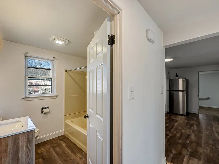 850 Church St — Photo 25