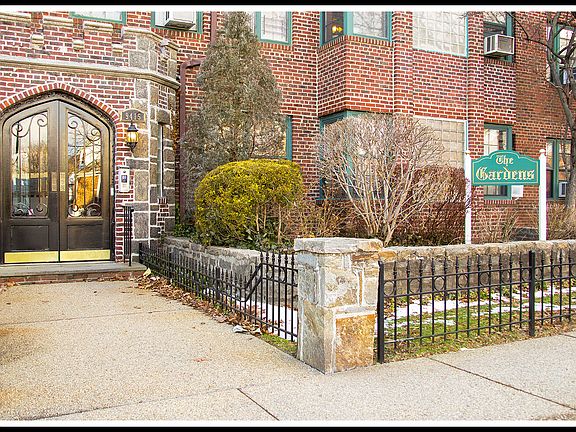 2nd image of 9411 69th Ave #206