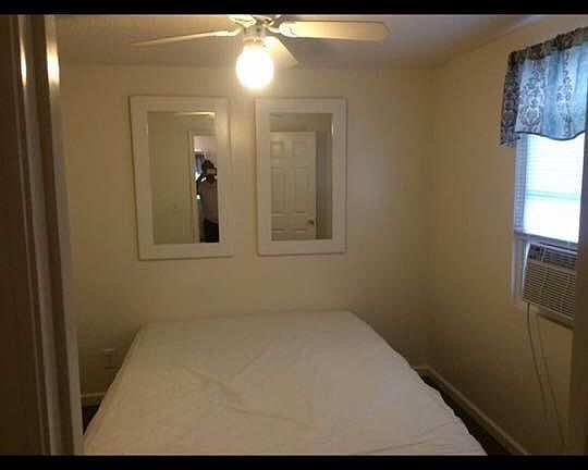 5th image of 108 E Walnut St APT 1