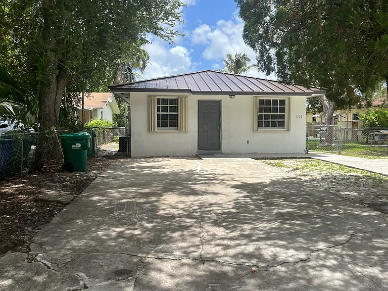 9505 NW 2nd Ct — Photo 11