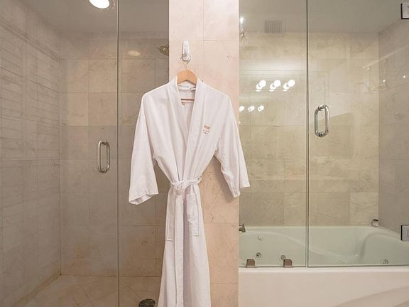 3rd image of 6365 Collins Ave APT 2211