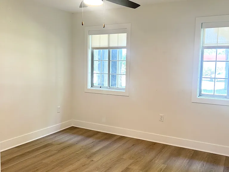 57 Monroe Ave #4 — Photo 10