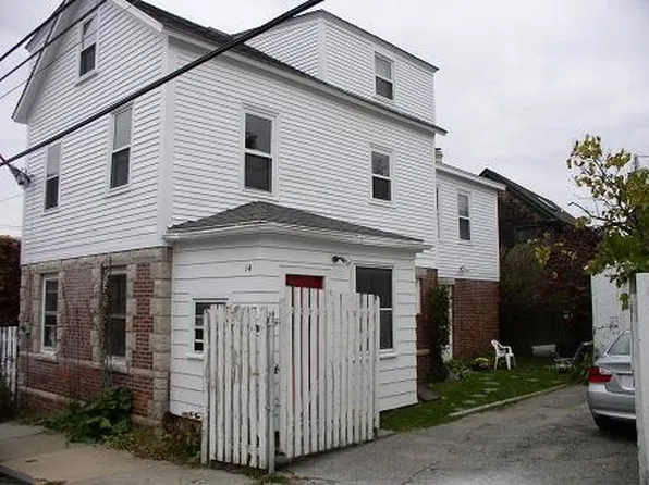 14 S Baptist St, Newport, RI 02840